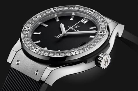 Classic Fusion Titanium Diamonds 33 mm 